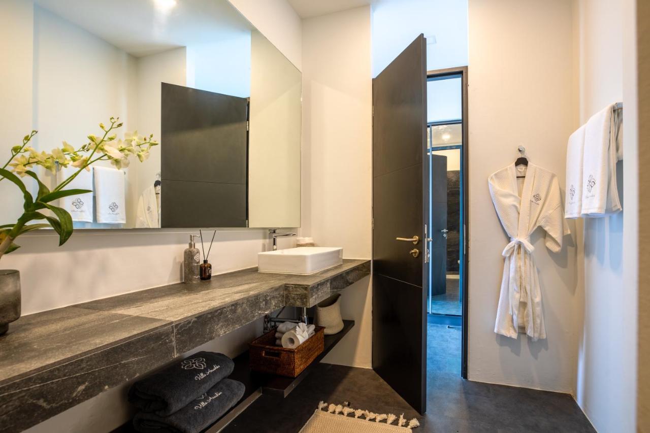 Luxurious Anushka - Breathtaking Sea Views And Dedicated Housekeeping Staff *